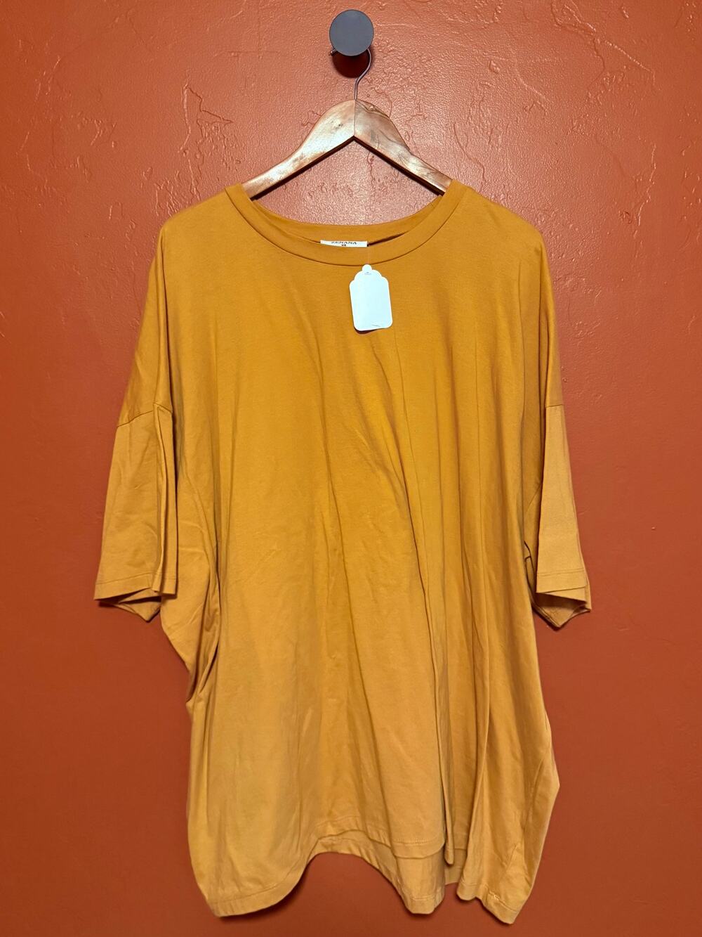 Zenana Gold Short Sleeve Boyfriend Tee NEW